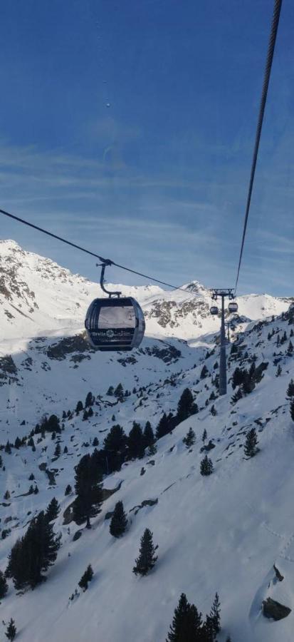 Appartements 3 Vallees, Piscine Et Sauna Orelle Dış mekan fotoğraf